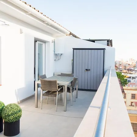 Cura Merino Rooftop Apartment *
